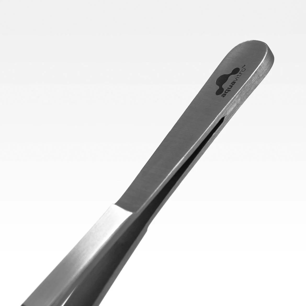 Aquavitro Curved Forceps - Image 4