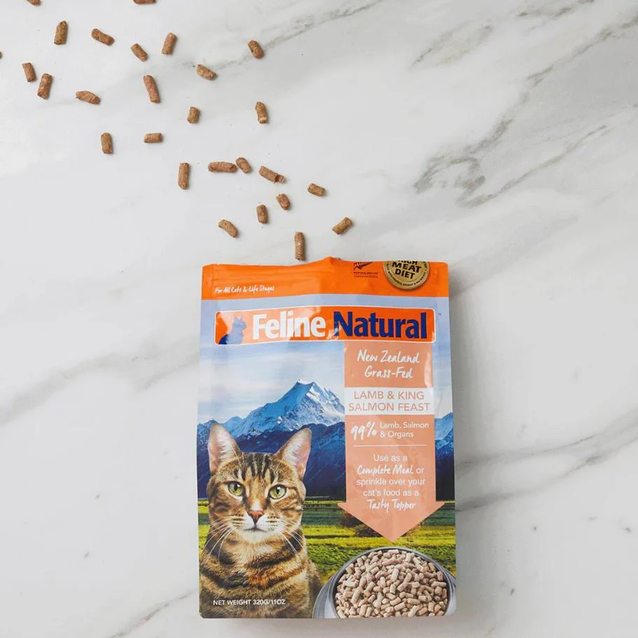 Feline Natural Lamb & King Salmon Feast Freeze-Dried Cat Food - Image 3